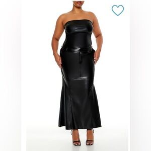 Forever 21 Elegant Black Leather Skirt Size 3X